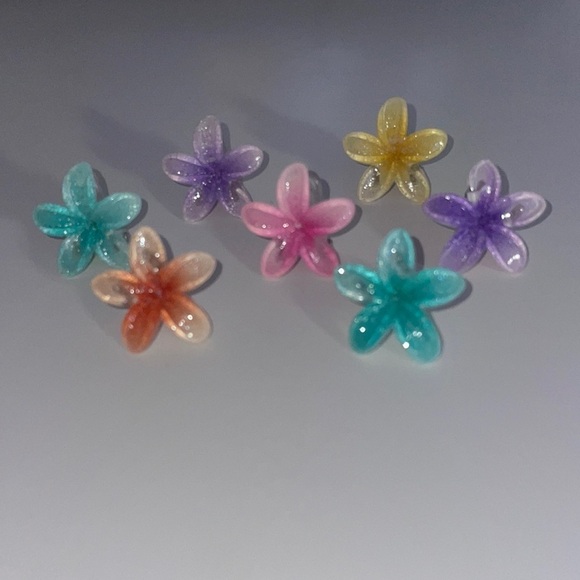 7count Hawaiin pastel flower hair clips - Picture 1 of 2